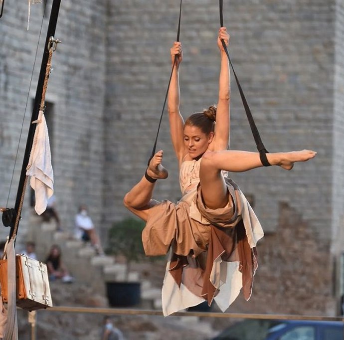 'Los Viajes De Bowa' Se Representará El Jueves 2, Viernes 3 Y El Sábado 4 De Febrero.