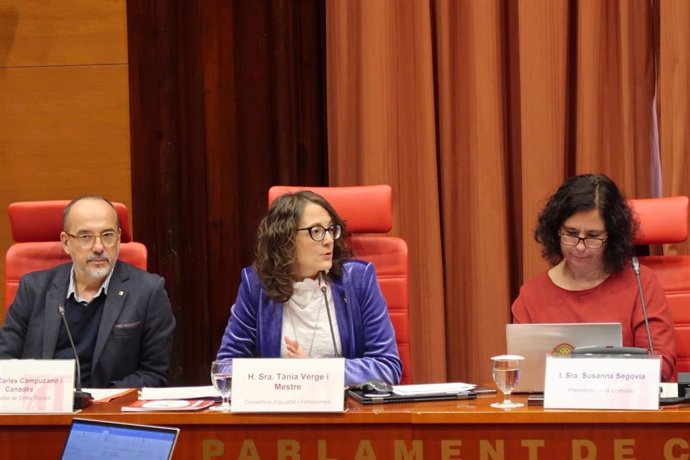 Los consellers Carles Campuzano y Tnia Verge, en el Parlament