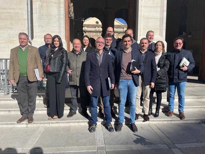 Alcaldes y alcaldesas del PP a las puertas de la Diputación