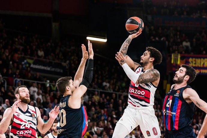 Archivo - Markus Howard intenta un lanzamiento a canasta en el Bara-Baskonia de la Euroliga 2022-2023