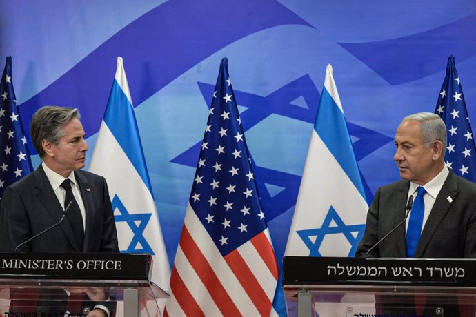 HANDOUT - 30 January 2023, Israel, Jerusalem: US Secretary of State Anthony Blinken (L) and Israeli Prime Minister Benjamin Netanyahu hold a joint press conference following their meeting at the Prime Minister's Office. Photo: Itay Ben On/GPO/dpa - ATTE