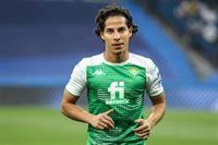 El Betis cede a Diego Lainez al Tigres mexicano