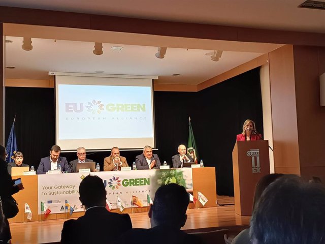 Presentación en Cáceres de la Alianza Europea EU Green a la que han sido invitados diez universidades de Ucrania para conocer sus necesidades de cara a la reconstrucción del país