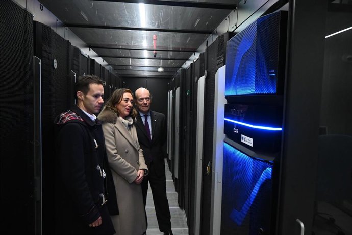 María González Corral, durante su visita al CPD de Valladolid.