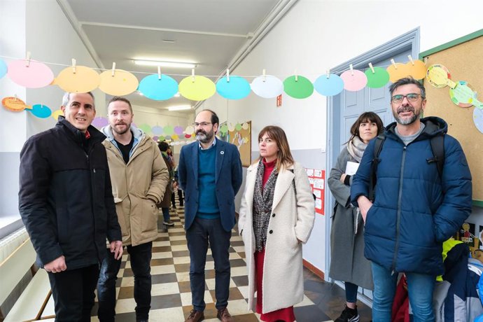 El Vicepresidente Y Consejero De Universidades, Igualdad, Cultura Y Deporte, Pablo Zuloaga, Visita El CEIP Menéndez Pelayo De Torrelavega Con Motivo Del Proyecto Escuelas Sin Racismo'