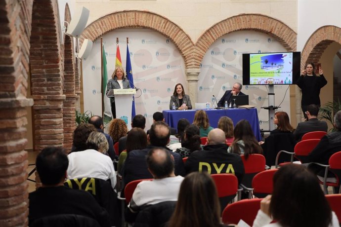 Profesionales del Distrito Sanitario Costa Del Sol participan junto con la Delegación Territorial en el taller de inicio del plan Relas en Marbella