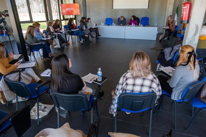 Reunión en La Rábida (Huelva) para consesuar accciones por el Día Internacional de la Mujer