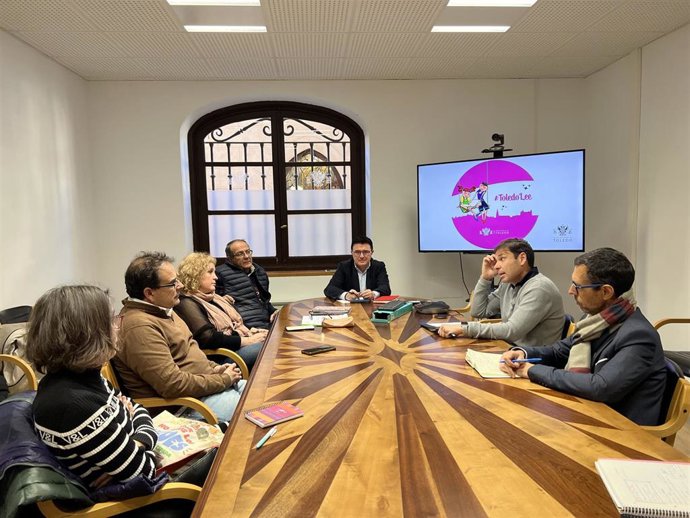 Ayuntamiento y Libreros ultiman el programa municipal 'Toledo Lee' que volverá a contar este año con el exitoso 'Bonolibro'