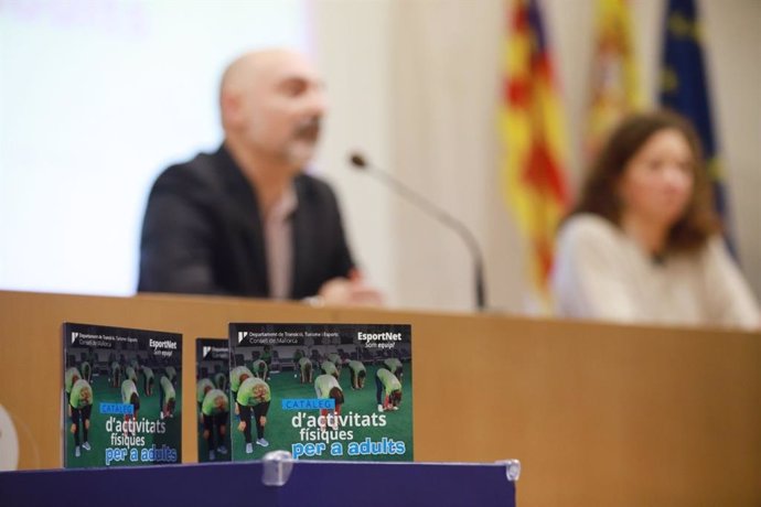 Presentación del catálogo de actividades deportivas del Consell de Mallorca para mayores.
