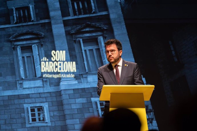 El president de la Generalitat, Pere Aragons, en una conferncia conjunta amb el president d'ERC a l'Ajuntament de Barcelona i candidat a l'alcaldia, Ernest Maragall, aquest dimarts 31 de gener de 2023, a Barcelona.