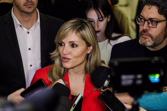 La portavoz nacional de Ciudadanos, Patricia Guasp, atiende a los medios tras el Pleno del Senado, a 31 de enero de 2023, en Madrid (España). 