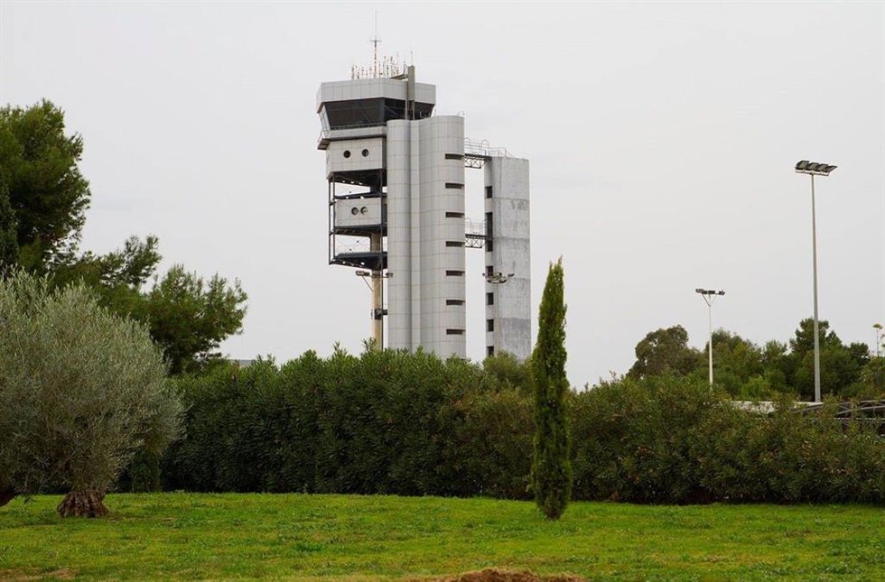 Torre de control de Alicante de Ferronats (ahora Skyway)