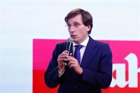 Almeida considera "una medalla" la denuncia de Podemos, que será "chapucera" y "un bodrio"