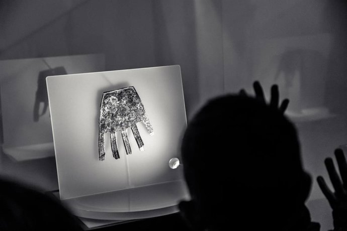 Archivo - Exposición de la Mano de Irulegi en la Casa de Cultura de Mutilva.