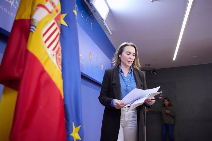 Archivo - La portavoz del PP en el Congreso de los Diputados, Cuca Gamarra, durante una rueda de prensa, en el Congreso de los Diputados.