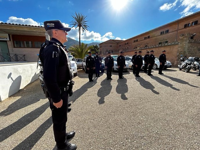 Ocho agentes se reincorporan a la Policía Local de Andratx.