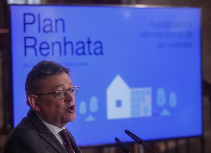El president de la Generalitat, Ximo Puig, presenta el Pla de Reforma Interior d'Habitatge Renhata 2023, en el Palau de la Generalitat