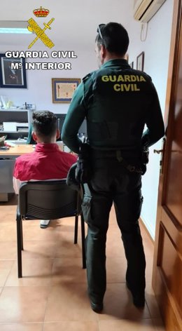 Detenido en Puerto Serrano por venta de droga.