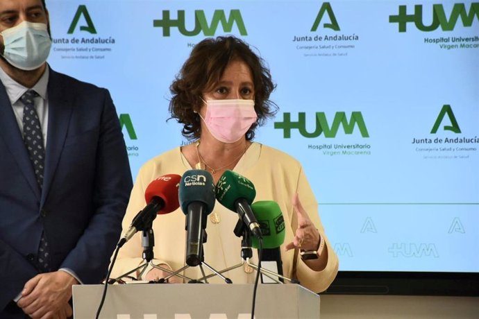 La consejera de Salud y Consumo, Catalina García, presenta en Sevilla nuevas iniciativas de la campaña 'Andalucía se mueve contra el cáncer'