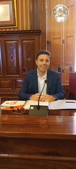 Ildefonso Ruiz en el pleno.