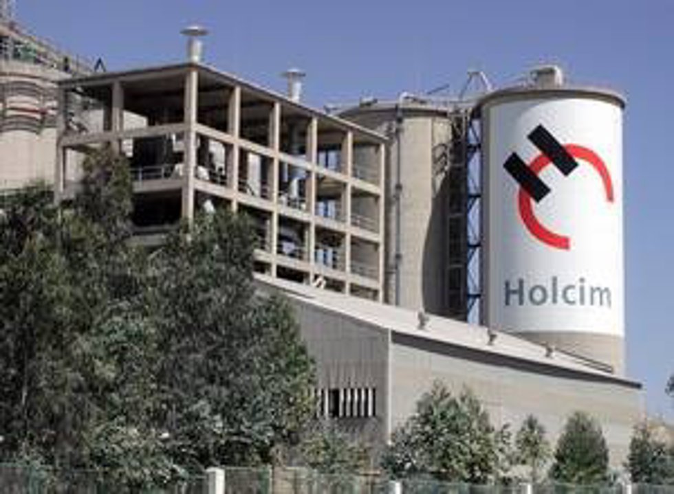 Archivo - Planta de Holcim