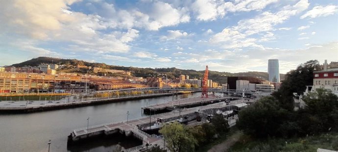Cielos con nubes en Bilbao (archivo).