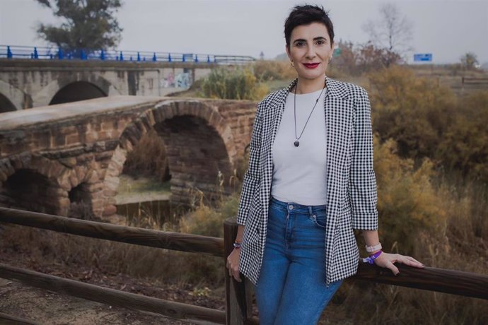 La candidata de IU a la Alcaldía de Villa del Río, María Tabares.