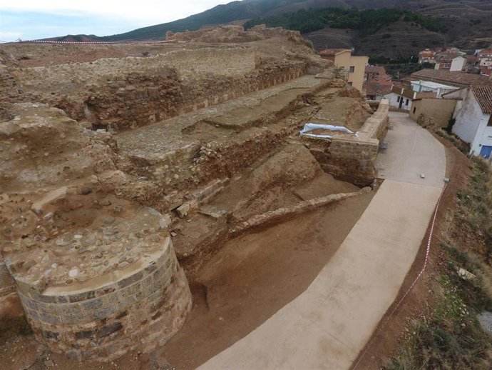 Nalda profundiza en la historia del frente Sur de su castillo