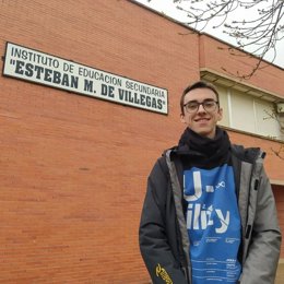 Jesús Mendoza, del IES Esteban Manuel Villegas, campeón de la fase local en la LIX Olimpiada Matemática Española