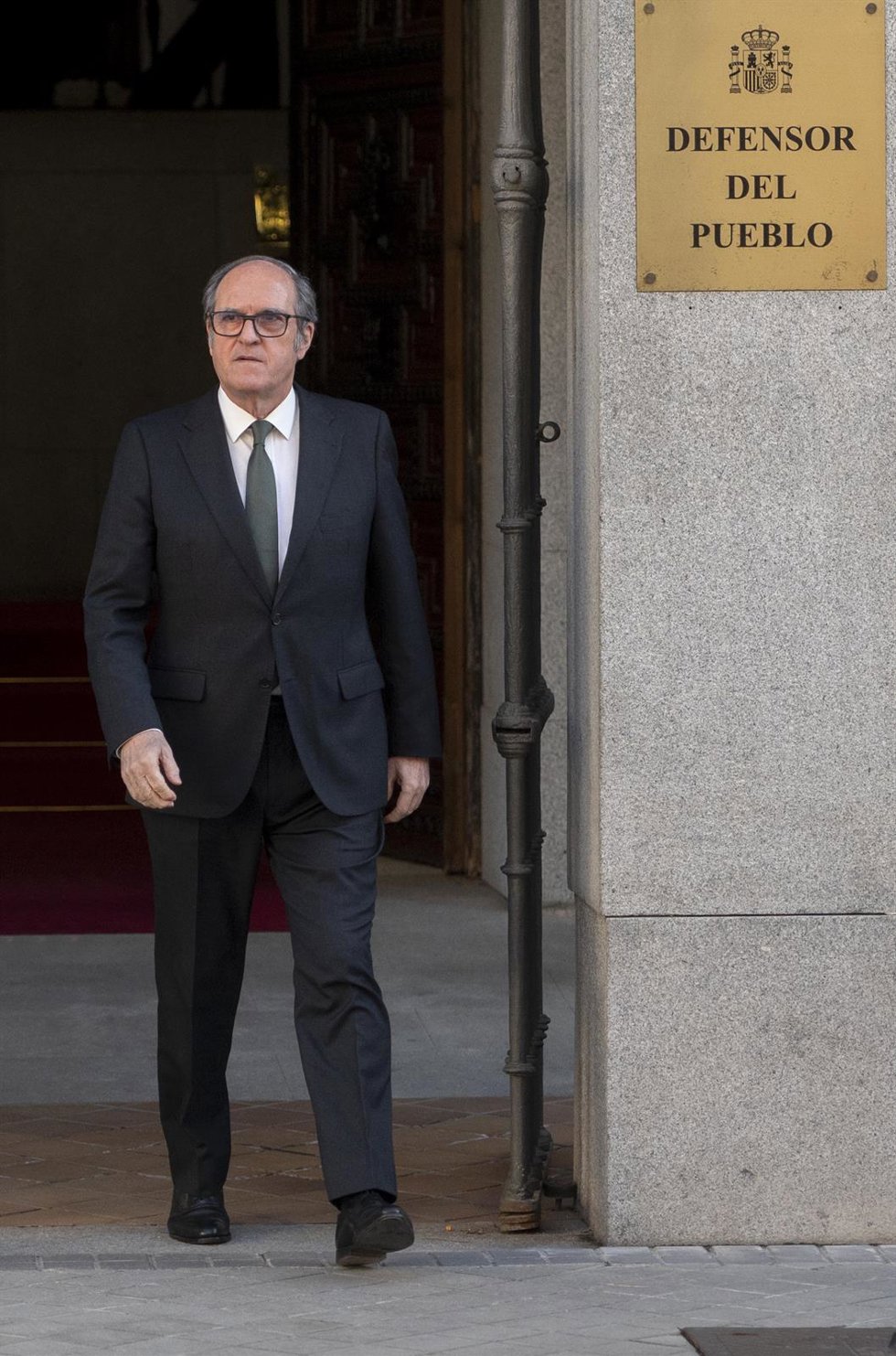 El Defensor del Pueblo, Ángel Gabilondo, a su llegada a la sede del Defensor del Pueblo para conmemorar el 40 aniversario de la institución, a 9 de enero de 2023, en Madrid (España). La visita del Rey se enmarca dentro de la celebración del 40 aniversar