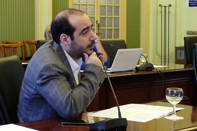 El portavoz de UP en el Parlament, Alejandro López, en el Parlament.