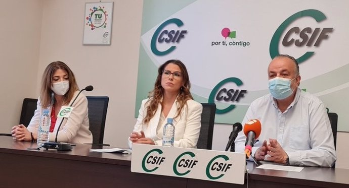 Archivo - Casi el 60% del personal sanitario no recibe seguimiento médico tras sufrir COVID-19 persistente, según una encuesta de CSIF presentada este lunes en rueda de prensa. En Madrid (España), a 25 de abril de 2022.