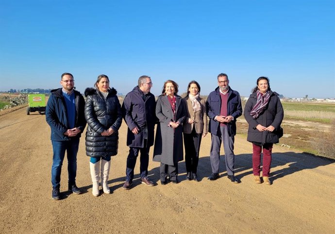 Np La Junta Invierte 307.000 Euros En La Reparación Del Camino De Los Villares De Los Palacios