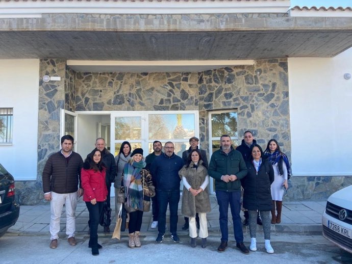 El vicepresidente cuarto y responsable del Área de Cooperación y Asistencia a Municipios de la Diputación de Cádiz, Javier Pizarro, visita las obras finalizadas del nuevo centro de salud de El Gastor