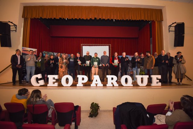 Miembros del consejo del Geoparque Villuercas-Ibores-Jara, que se han reunido en Logrosán