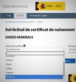 Pantallazo de un trámite telemático del Ministerio de Justicia en el que se ofrecen valenciano y mallorquín al margen del catalán.