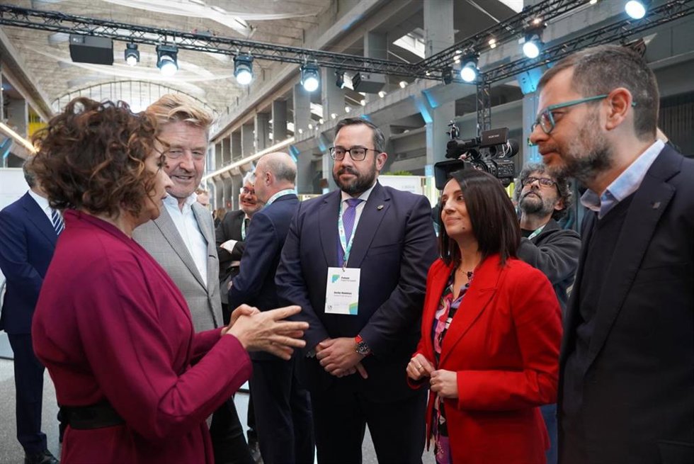 Torró asiste en Madrid al 'Future: Fast Forward'