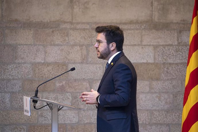 El presidente de la Generalitat, Pere Aragons, durante una rueda de prensa para valorar el acuerdo de los Presupuestos catalanes para 2023, en la Galeria Gtica del Palau de la Generalitat, a 2 de febrero de 2023, en Madrid (España). Durante la rueda d