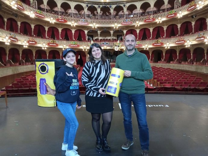 Presentación campaña Cada Lata Cuenta en Carnaval.