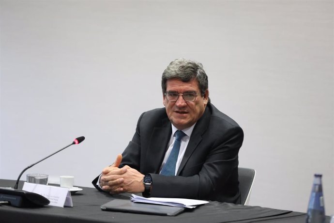 Archivo - El ministro de Inclusión, Seguridad Social y Migraciones, José Luis Escrivá