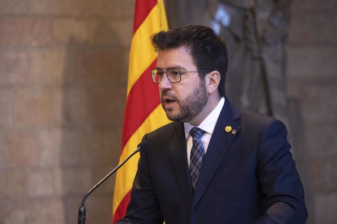 El president de la Generalitat, Pere Aragons, durant una roda de premsa per valorar l'acord dels Pressupostos catalans per 2023, en la Galeria Gtica del Palau de la Generalitat, a 2 de febrer de 2023, a Madrid (Espanya). Durant la roda de 