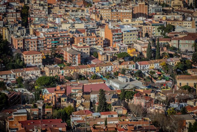 Archivo - Panoràmica de la ciutat de Barcelona