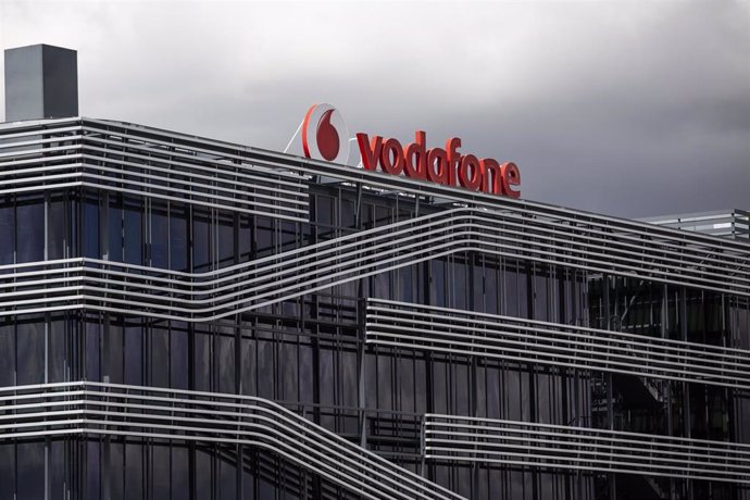 Archivo - Sede de Vodafone en Madrid