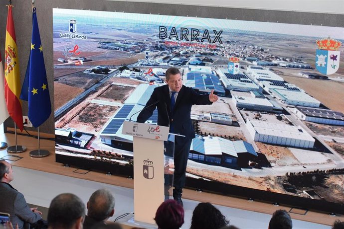 El presidente de Castilla-La Mancha, Emiliano García-Page, inaugura en Barrax (Albacete), los laboratorios FERLABS