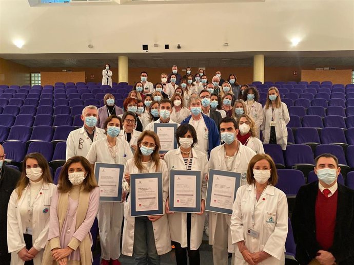 Cinco unidades clínicas del Hospital Universitario Reina Sofía de Córdoba han recibido esta semana la certificación de calidad por parte de la Agencia de Calidad Sanitaria de Andalucía.