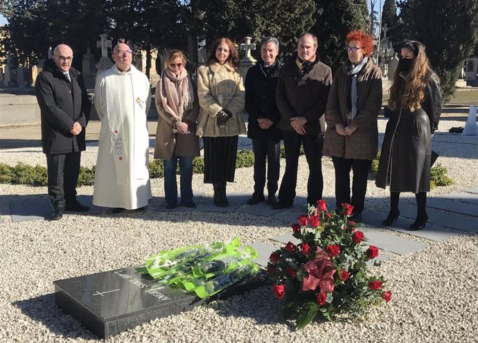 Homenaje a las vícitmas del holocausto en el memorial al diplomático aragonés, Ángel Sanz Briz, conocido como el "Ángel de Budapest", que posibilitó salvar a más de 5.000 judíos