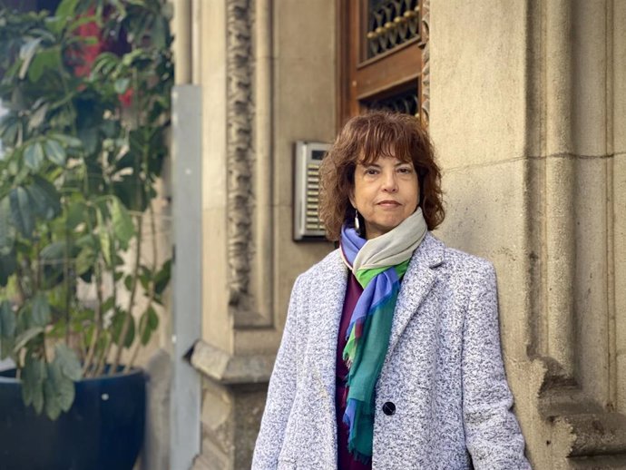 La escritora Roser Caminals en la presentación de su novela 'Abans i després' en Barcelona