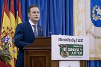 DyJ denuncia que Interior acerque a otros siete presos de ETA "cediendo al chantaje de los terroristas"