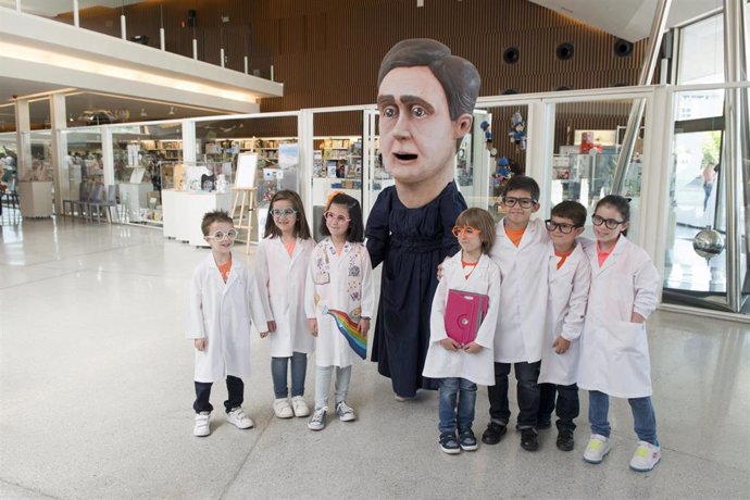 Archivo - Niños en el Parque de las Ciencias de Granada