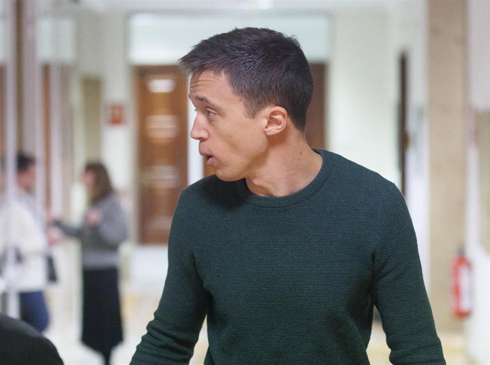 El líder de Más País, Iñigo Errrejón, a su llegada a la reunión de la Junta de Portavoces, en el Congreso de los Diputados.
